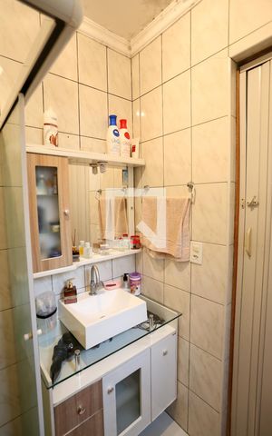 Casa à venda com 120m², 3 quartos e 2 vagasBanheiro da Suíte 