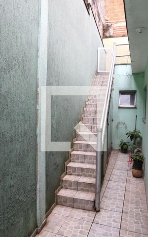 Casa à venda com 120m², 3 quartos e 2 vagasCorredor
