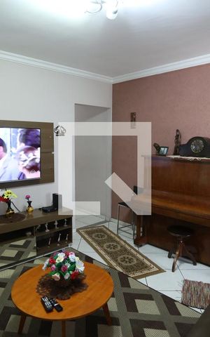 Casa à venda com 120m², 3 quartos e 2 vagasSala