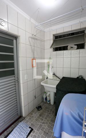 Casa à venda com 120m², 3 quartos e 2 vagasÁrea de Serviço