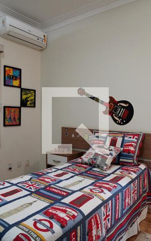 Casa de condomínio para alugar com 300m², 3 quartos e 4 vagasSuíte 2
