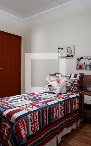 Casa de condomínio para alugar com 300m², 3 quartos e 4 vagasSuíte 3
