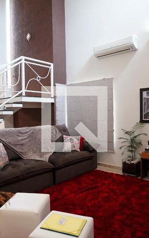 Casa de condomínio para alugar com 300m², 3 quartos e 4 vagasSala