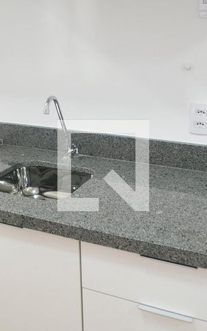 Apartamento para alugar com 35m², 2 quartos e sem vaga Apartamento para alugar com 35m², 2 quartos e sem vagaStudio