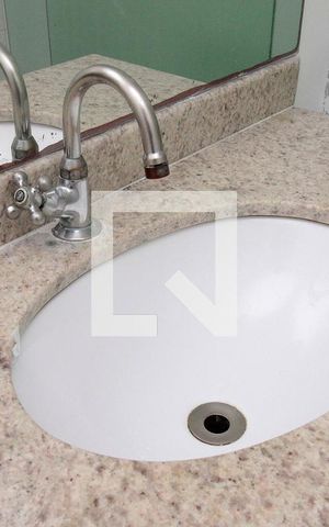 Apartamento para alugar com 75m², 2 quartos e 1 vagaBanheiro
