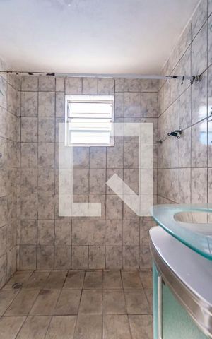 Casa à venda com 194m², 1 quarto e 1 vaga Casa à venda com 194m², 1 quarto e 1 vagaBanheiro