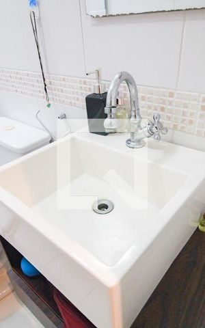 Apartamento à venda com 60m², 2 quartos e 2 vagasbanheiro social
