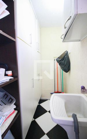 Apartamento à venda com 60m², 2 quartos e 2 vagasarea de serviçol