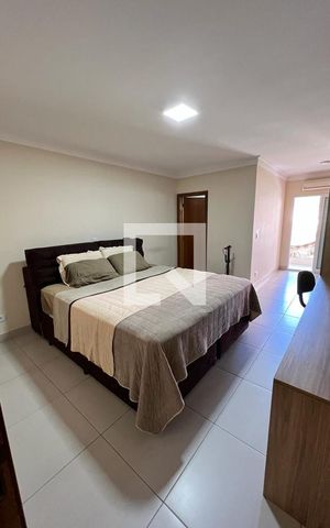 Casa à venda com 220m², 3 quartos e 3 vagas
