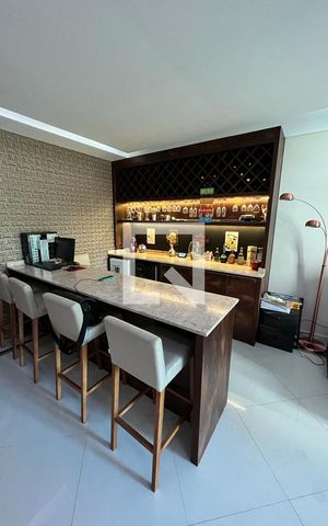 Casa à venda com 220m², 3 quartos e 3 vagas