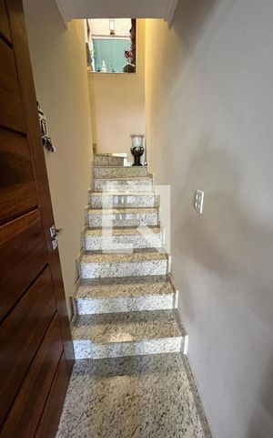 Casa à venda com 220m², 3 quartos e 3 vagas