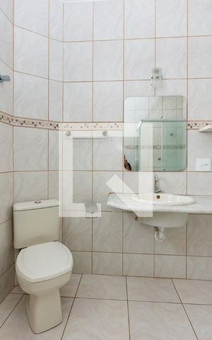 Apartamento para alugar com 120m², 4 quartos e 1 vaga Apartamento para alugar com 120m², 4 quartos e 1 vagaBanheiro Social