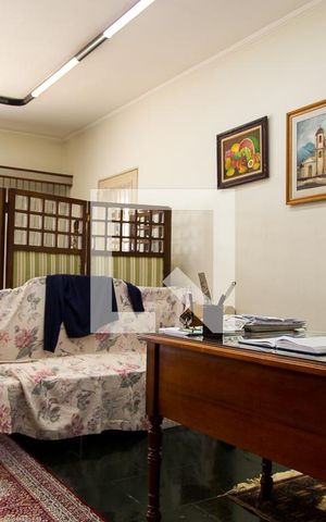 Casa para alugar com 200m², 3 quartos e 2 vagasSala