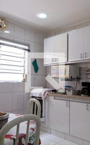 Casa para alugar com 200m², 3 quartos e 2 vagasCozinha