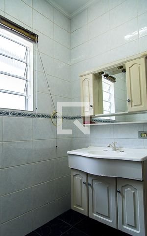 Casa para alugar com 200m², 3 quartos e 2 vagasBanheiro da Quarto da Edícula