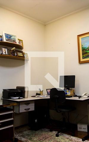 Casa para alugar com 200m², 3 quartos e 2 vagasQuarto 1