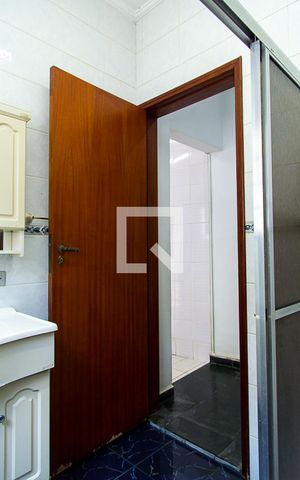 Casa para alugar com 200m², 3 quartos e 2 vagasBanheiro da Quarto da Edícula