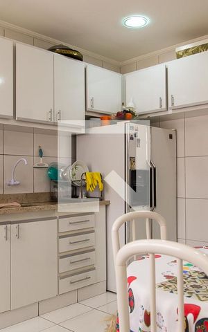 Casa para alugar com 200m², 3 quartos e 2 vagasCozinha