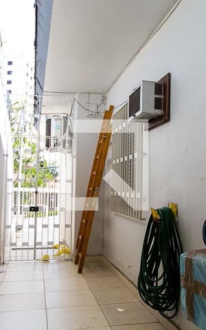 Casa para alugar com 200m², 3 quartos e 2 vagasCorredor