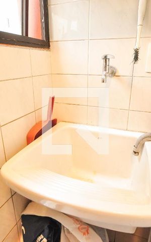 Apartamento à venda com 131m², 3 quartos e 2 vagas Apartamento à venda com 131m², 3 quartos e 2 vagasÁrea de Serviço