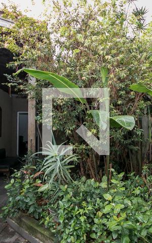 Casa à venda com 200m², 3 quartos e 4 vagasJardim 