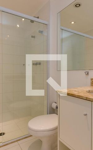 Studio à venda com 50m², 1 quarto e 1 vaga Studio à venda com 50m², 1 quarto e 1 vagaBanheiro