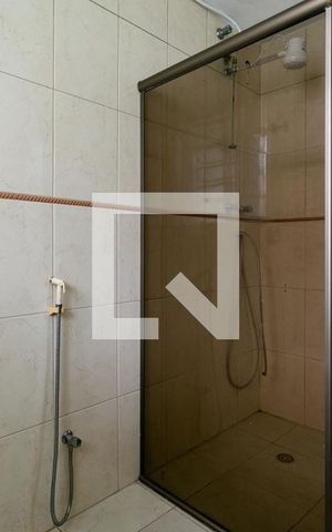 Casa à venda com 150m², 3 quartos e 3 vagas Casa à venda com 150m², 3 quartos e 3 vagasBanheiro 1