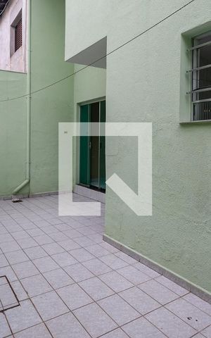 Casa à venda com 150m², 3 quartos e 3 vagas Casa à venda com 150m², 3 quartos e 3 vagasQuintal