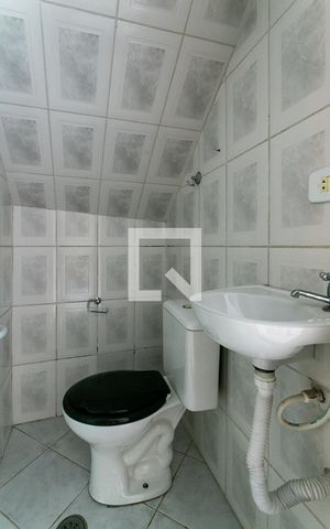 Casa à venda com 150m², 3 quartos e 3 vagas Casa à venda com 150m², 3 quartos e 3 vagasLavabo