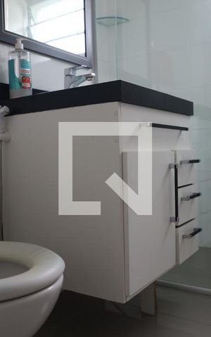 Apartamento para alugar com 65m², 2 quartos e 2 vagasBanheiro 1
