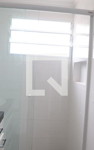 Apartamento para alugar com 65m², 2 quartos e 2 vagasBanheiro 1