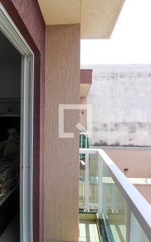 Casa à venda com 110m², 3 quartos e 2 vagas Casa à venda com 110m², 3 quartos e 2 vagasvaranda