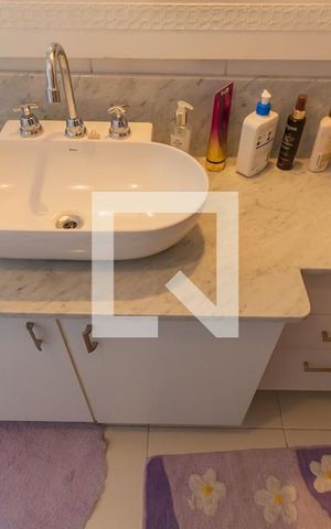 Apartamento à venda com 200m², 3 quartos e 2 vagasBanheiro 1