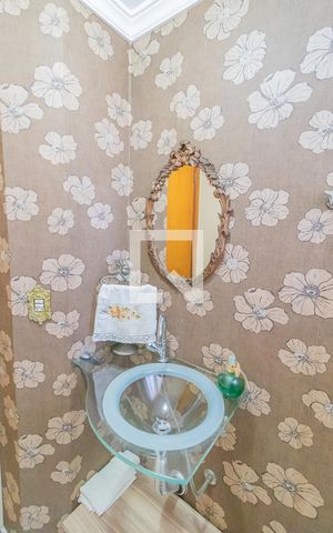 Apartamento à venda com 200m², 3 quartos e 2 vagasLavabo