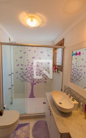 Apartamento à venda com 200m², 3 quartos e 2 vagasBanheiro 1