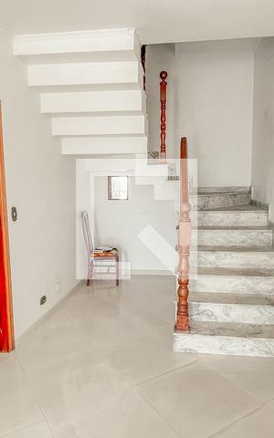 Casa à venda com 400m², 5 quartos e 15 vagas Casa à venda com 400m², 5 quartos e 15 vagasescada