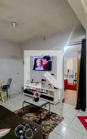 Casa à venda com 180m², 4 quartos e 2 vagasSala (Casa 2)