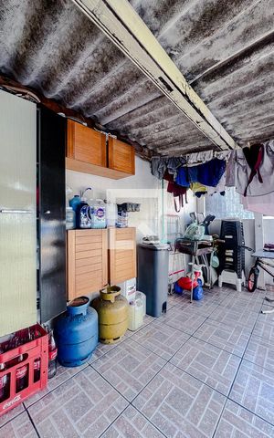 Casa à venda com 180m², 4 quartos e 2 vagasÁrea externa