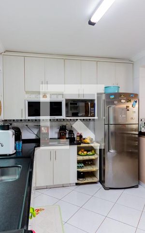 Casa à venda com 120m², 3 quartos e 2 vagas Casa à venda com 120m², 3 quartos e 2 vagasCozinha