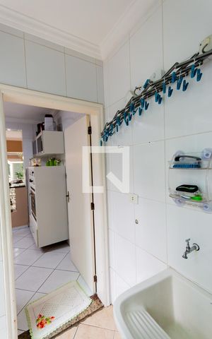 Casa à venda com 120m², 3 quartos e 2 vagas Casa à venda com 120m², 3 quartos e 2 vagasÁrea de Serviço
