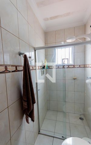 Casa à venda com 120m², 3 quartos e 2 vagas Casa à venda com 120m², 3 quartos e 2 vagasBanheiro da Suíte 1