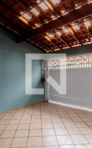 Casa à venda com 120m², 3 quartos e 2 vagas Casa à venda com 120m², 3 quartos e 2 vagasGaragem