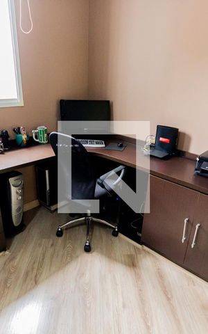 Casa à venda com 120m², 3 quartos e 2 vagas Casa à venda com 120m², 3 quartos e 2 vagasArmário