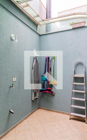 Casa à venda com 120m², 3 quartos e 2 vagas Casa à venda com 120m², 3 quartos e 2 vagasQuintal