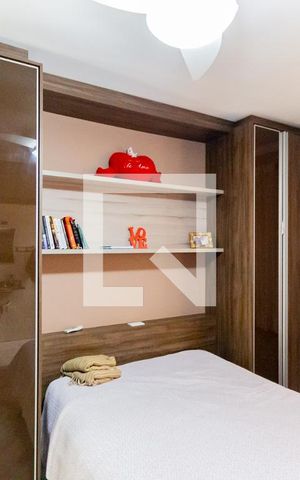 Casa à venda com 120m², 3 quartos e 2 vagas Casa à venda com 120m², 3 quartos e 2 vagasArmário