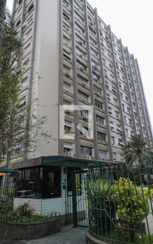 Apartamento para alugar com 100m², 3 quartos e 1 vaga Apartamento para alugar com 100m², 3 quartos e 1 vagaFachada