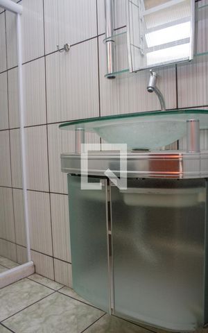 Casa de condomínio para alugar com 89m², 3 quartos e 1 vagaBanheiro Social