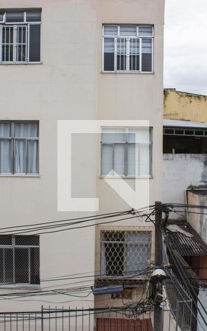 Casa de condomínio para alugar com 89m², 3 quartos e 1 vagaQuarto 01 - Janela