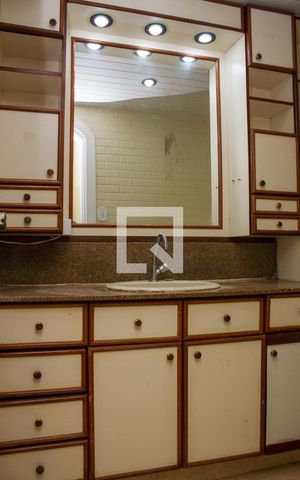 Casa de condomínio para alugar com 83m², 2 quartos e 1 vagaBanheiro Social