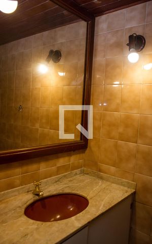 Casa de condomínio para alugar com 83m², 2 quartos e 1 vagaBanheiro da Suíte